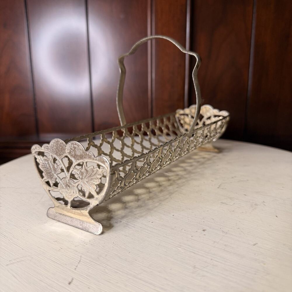 1930s Vintage Silver Plate Cracker Biscuit Basket Tray Made In England